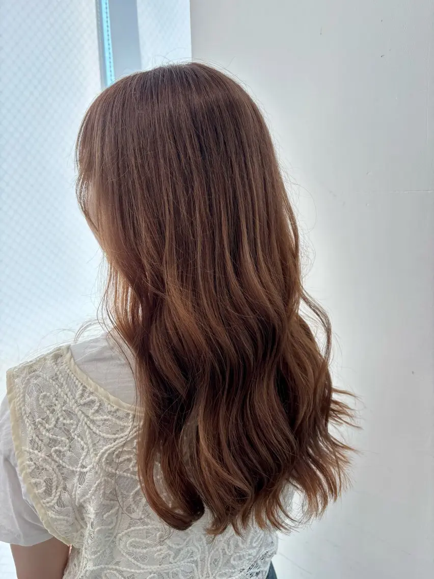 ロング カット ヘアカラー トリートメント 伊藤 優花のヘアスタイル