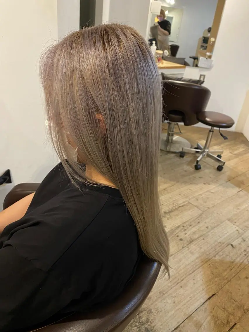 透明感UP！うる艶シードオイルカラー《イルミナ、アディクシーより◎》の写真