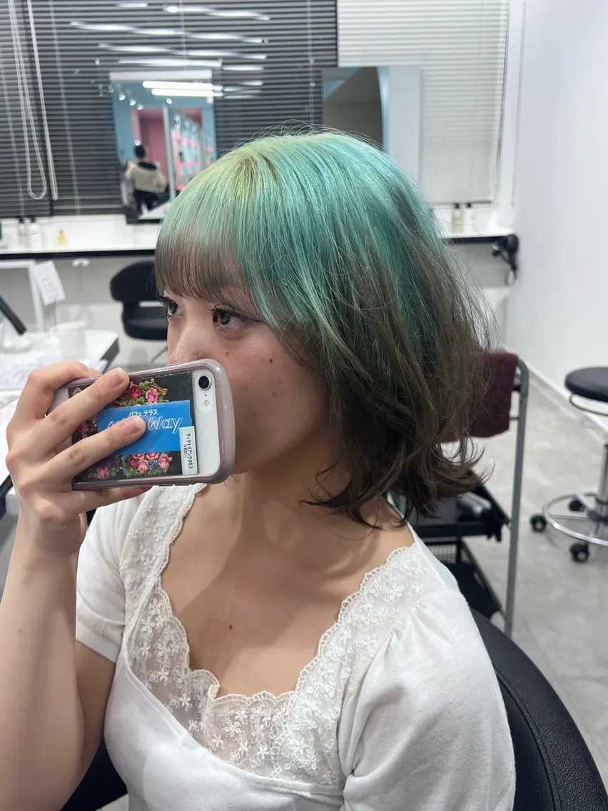 カラー ミルクティー・透明感 🏹REN🏹のヘアスタイル
