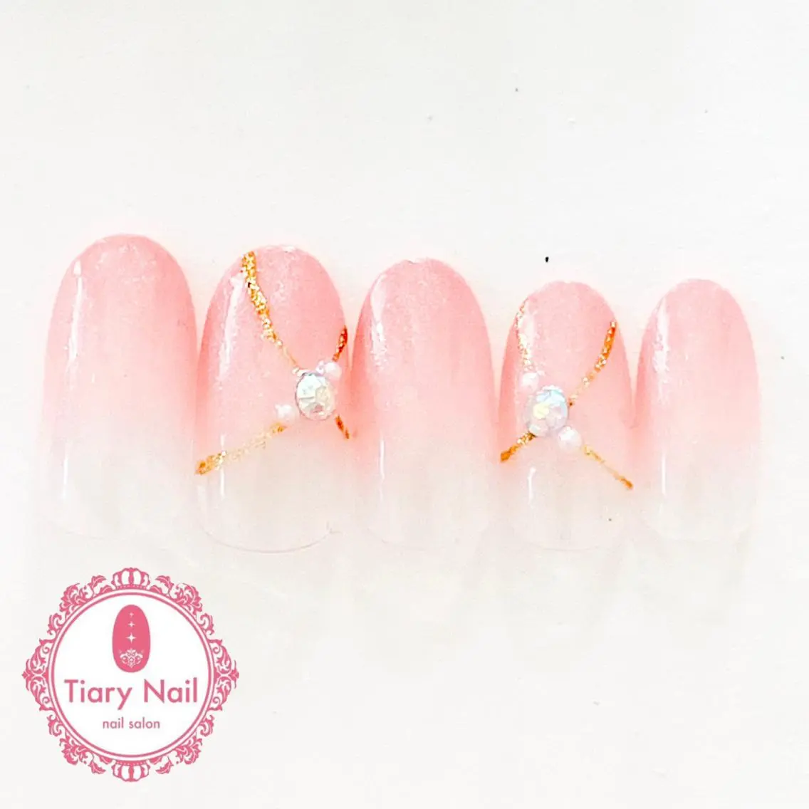 ネイル tiarynail K K🐼のネイルデザイン