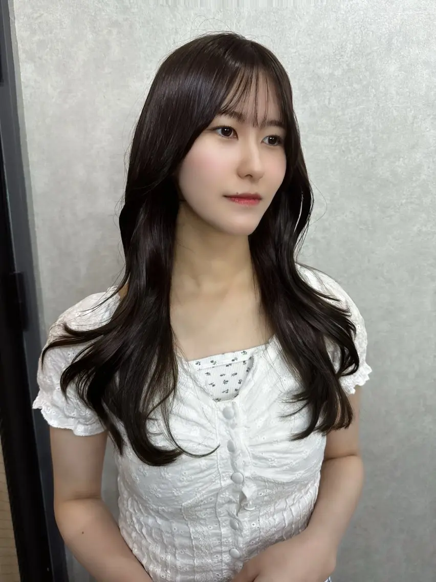 ロング カラー レイヤーカット AIRI layer cut hairのヘアスタイル