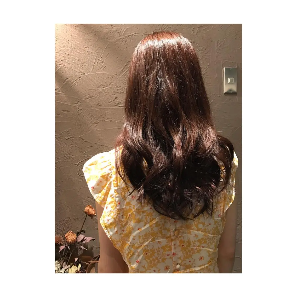 セミロング くるくるパーマ aikoのヘアスタイル