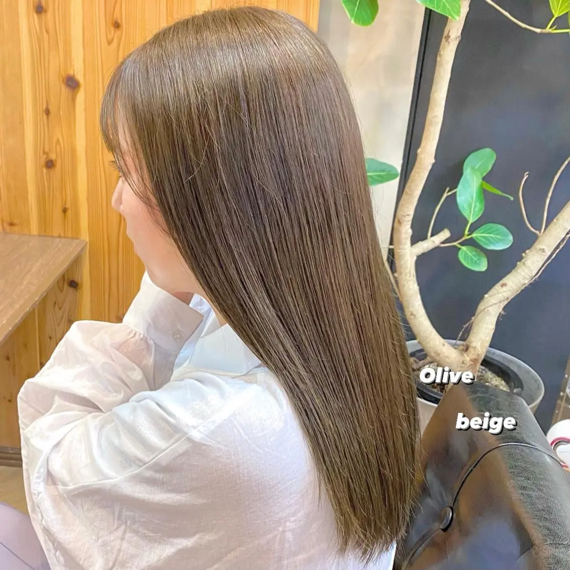 セミロング カラー パーマ ヘアアレンジ メンズ キッズ ネイル マツエク・マツパ メンズブリーチ ベージュカラー ブリーチ ブリーチなしカラー 赤色 前川 朋香のヘアスタイル