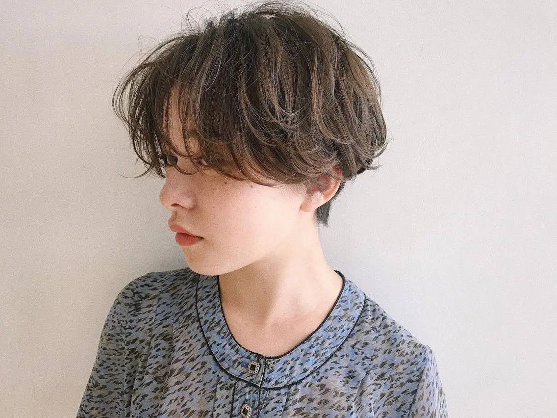 ショート カラー パーマ ヘアアレンジ ハンサムショート ショートヘア 小顔カット カット ヘアセット 松田 亮葉のヘアスタイル