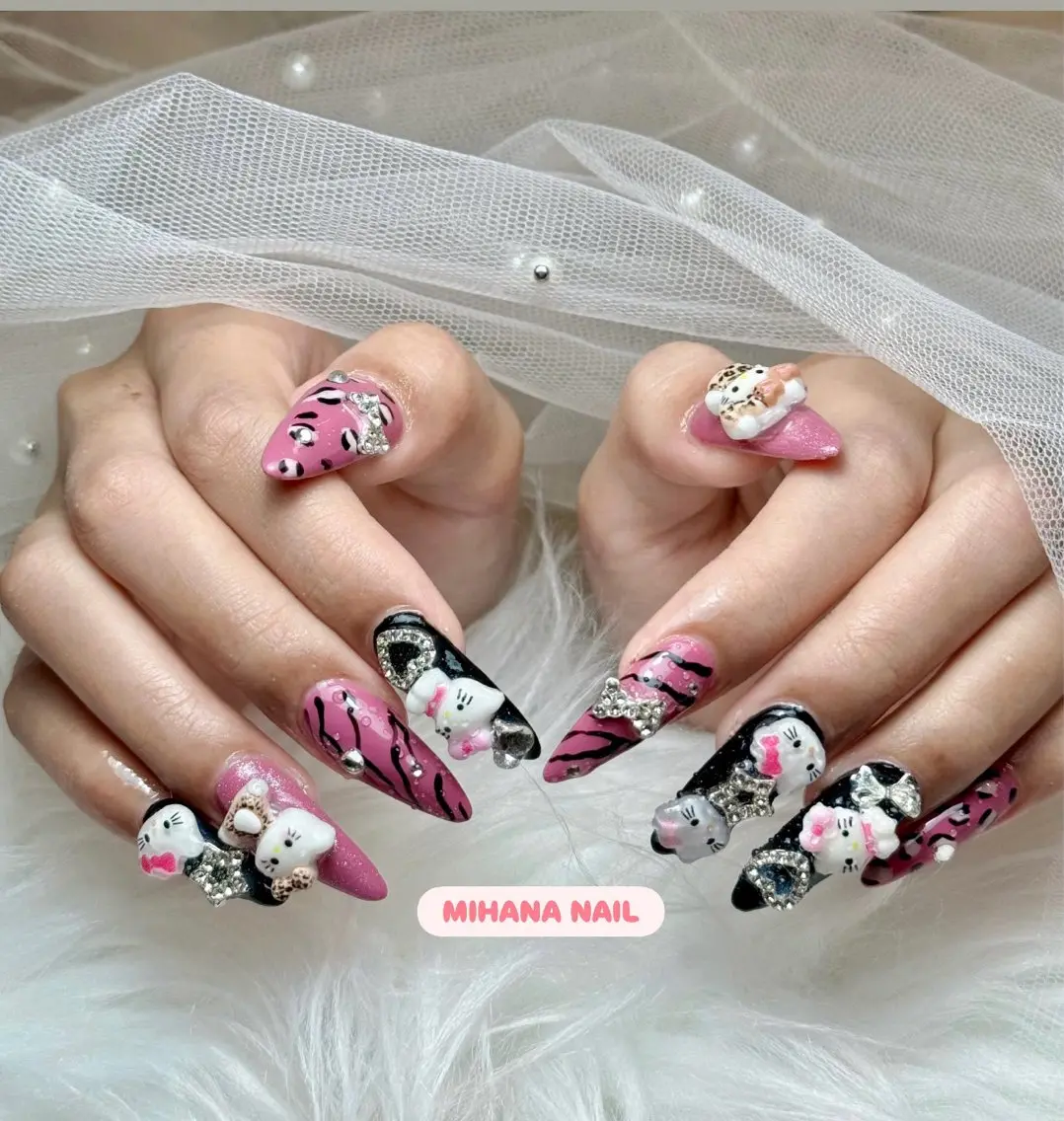 ネイル 長さ出し フレンチネイル グラデーション 卒業式 マグネットネイル ハンドネイル MIHANA NAILのネイルデザイン