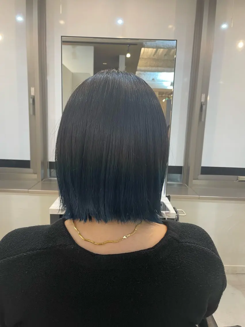 ショート カラー グラデーションカラー ヘアカラー tiel 小山莉々のヘアスタイル