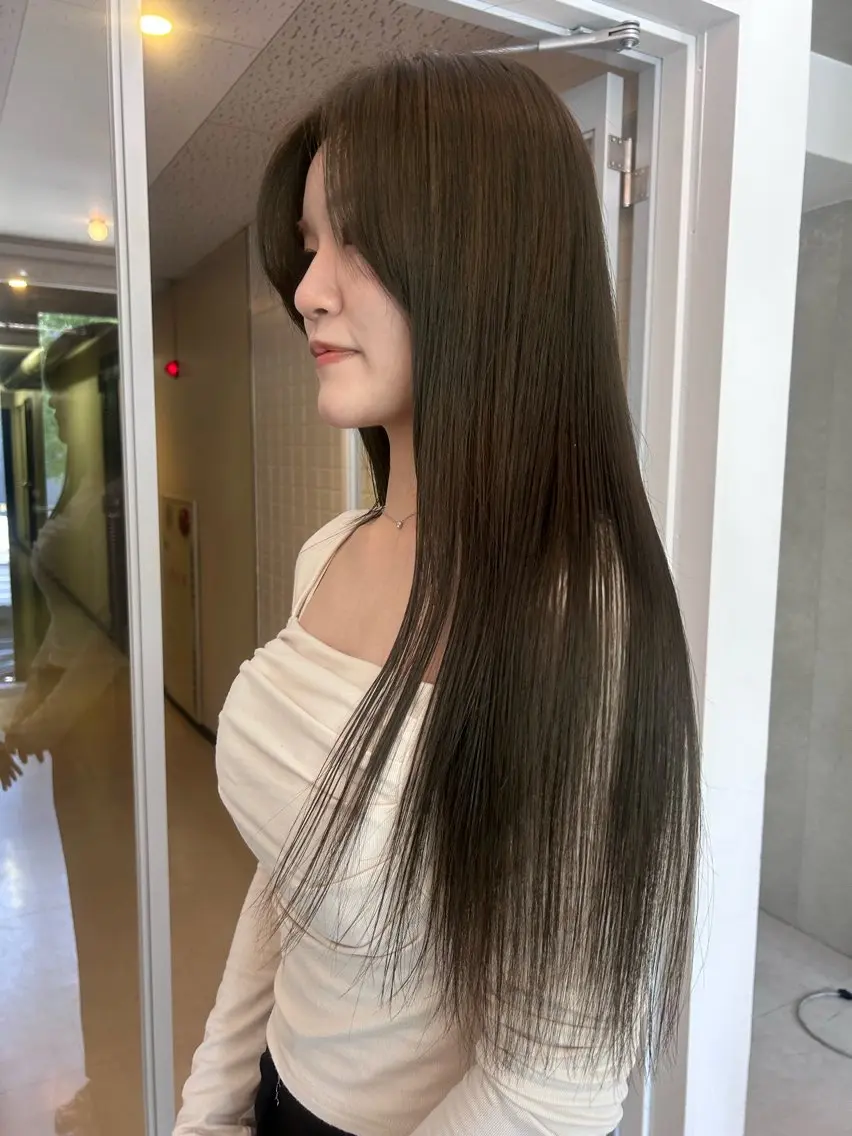 ロング カラー Miku / カットモデル伏見 栄のヘアスタイル