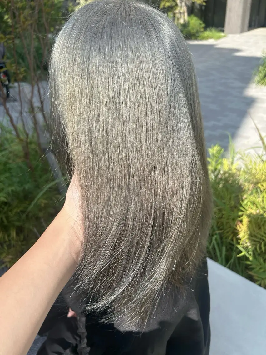 カラー グレージュ ミント みきゆうか🫧 大人可愛い製造機🫧のヘアスタイル