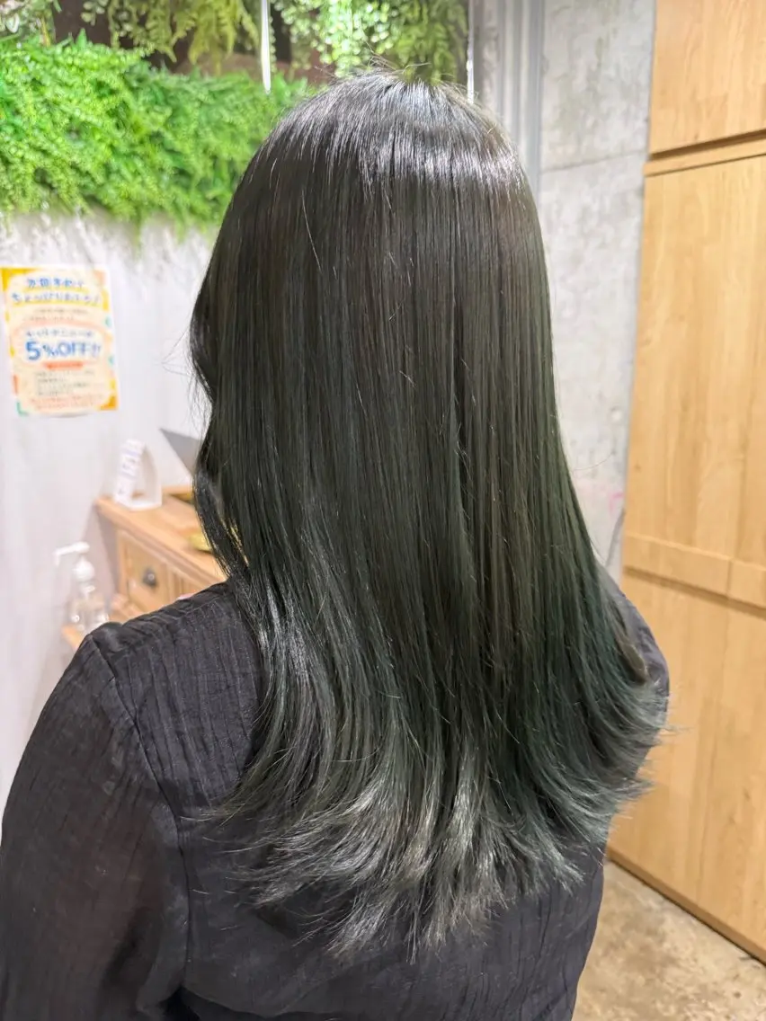 ロング カラー 髪質改善 縮毛矯正 トリートメント 酸性ストレート 酸熱トリートメント カット ヘアカラー トリートメント 縮毛矯正/ /関内/あべももこのヘアスタイル