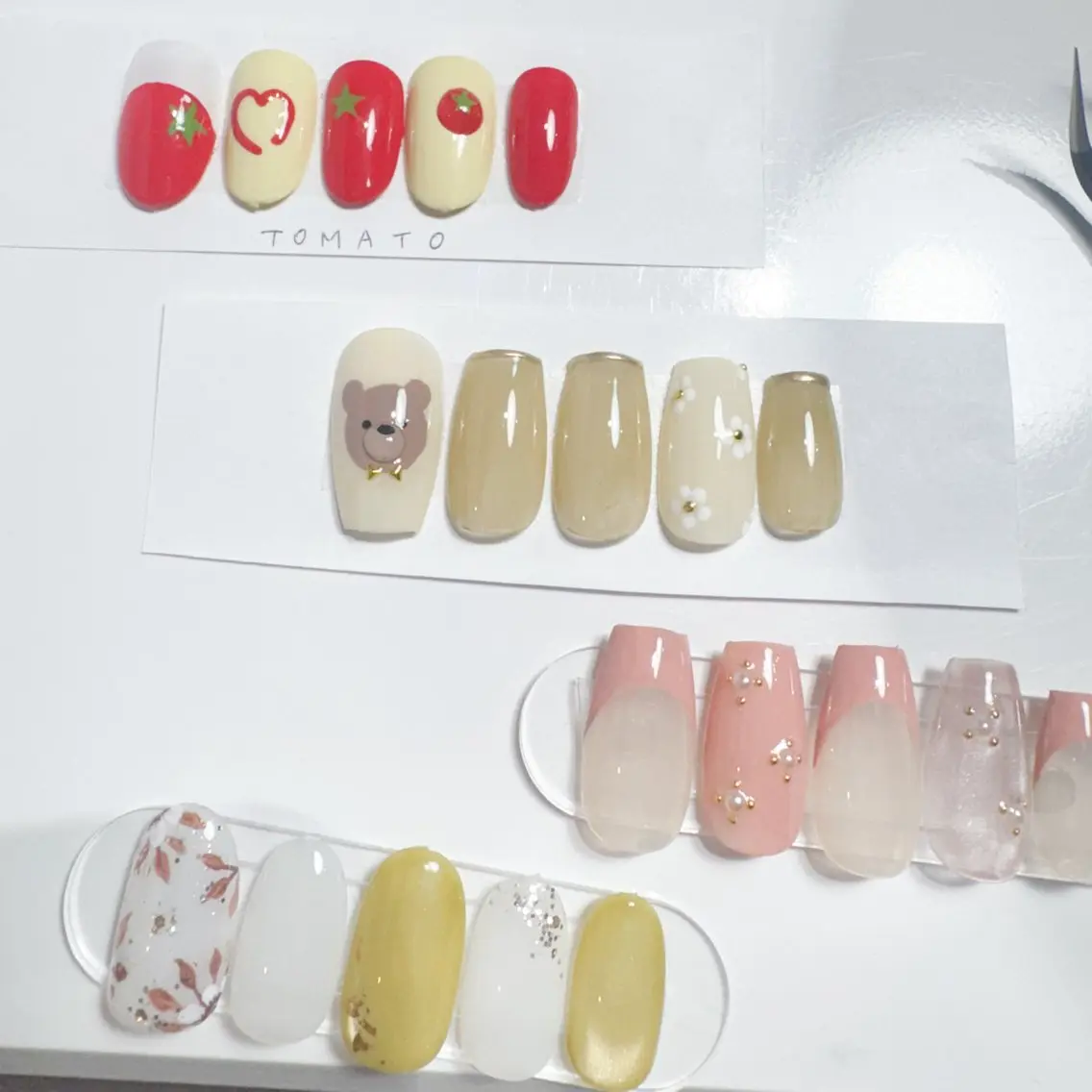 ミディアム ハンドネイル Re nailのネイルデザイン