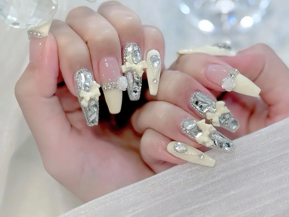 ネイル べっ甲ネイル ブルー 長さ出し フレンチネイル ジェルネイル ハンドネイル Rin Nail 新大久保店のネイルデザイン
