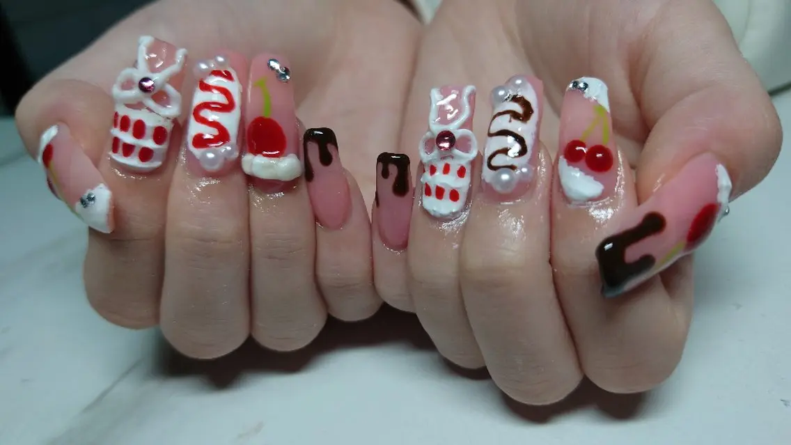 ネイル アートネイル ハンドネイル Nailsalon AMAのネイルデザイン