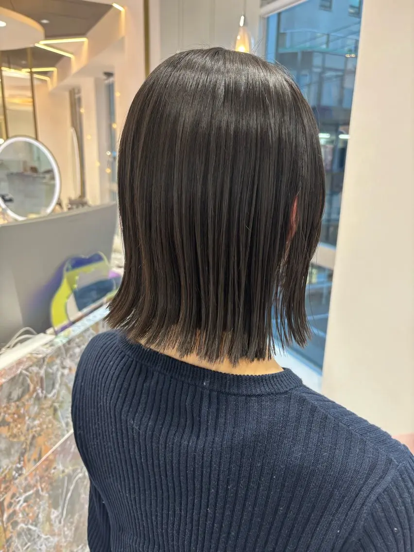 ミディアム 切りっぱなしボブ ボブ カット トリートメント SAYAKA 🍒／ボブ／暖色のヘアスタイル