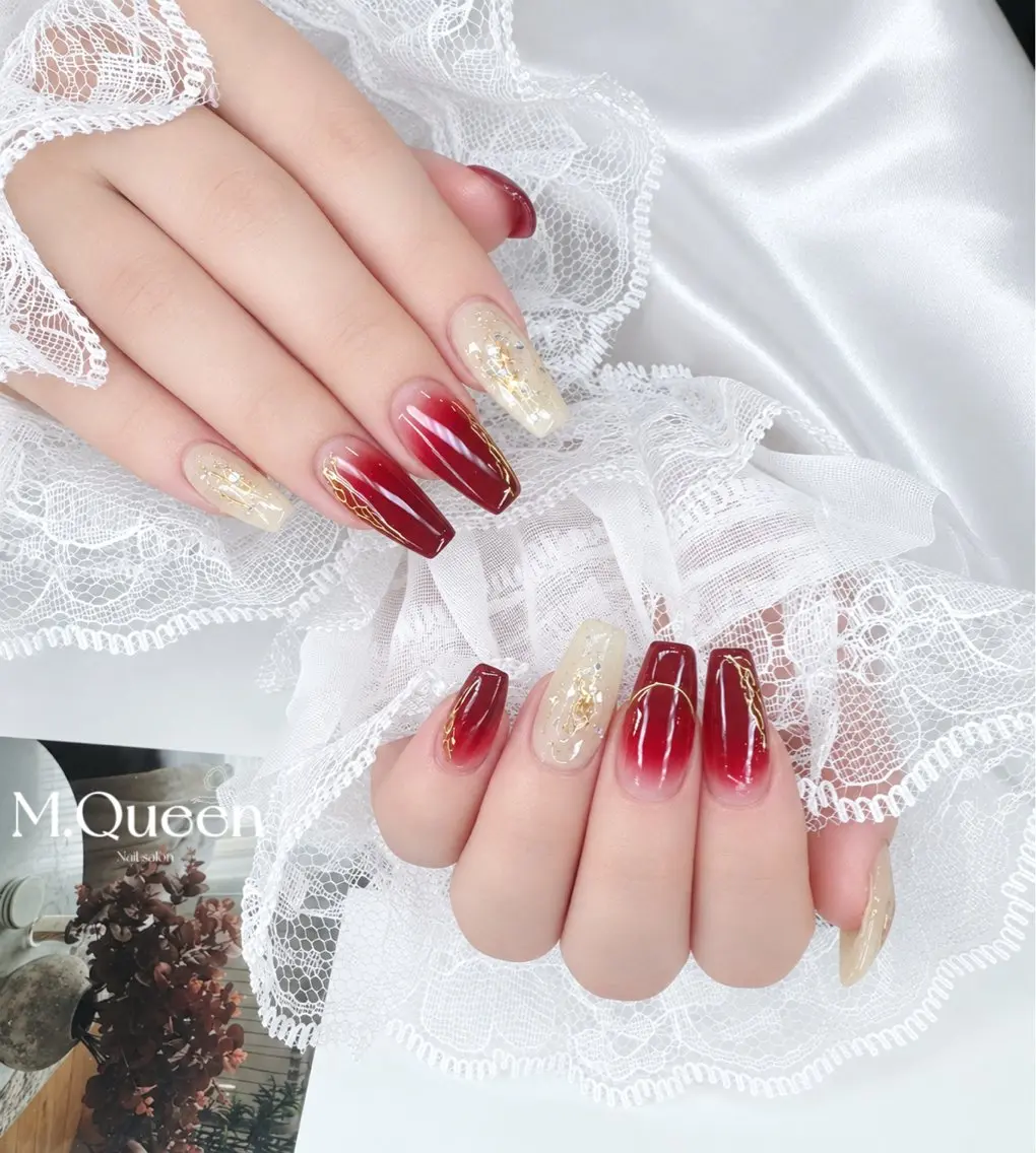ネイル MQueen ネイルサロンのネイルデザイン
