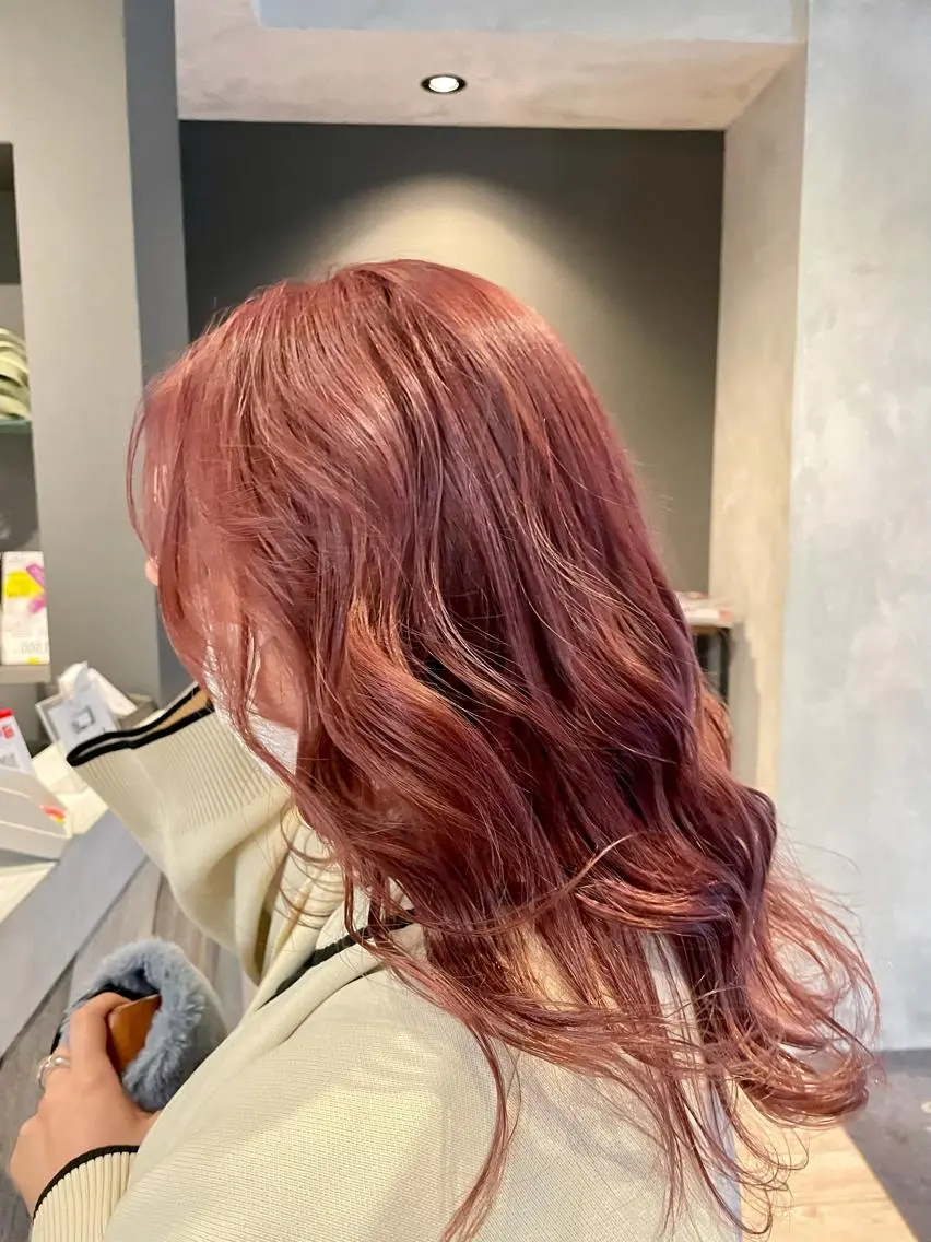 《✨minimo限定✨》ケアブリーチ使用【全頭ブリーチ＋カラー】＋トリミングカット✂︎の写真