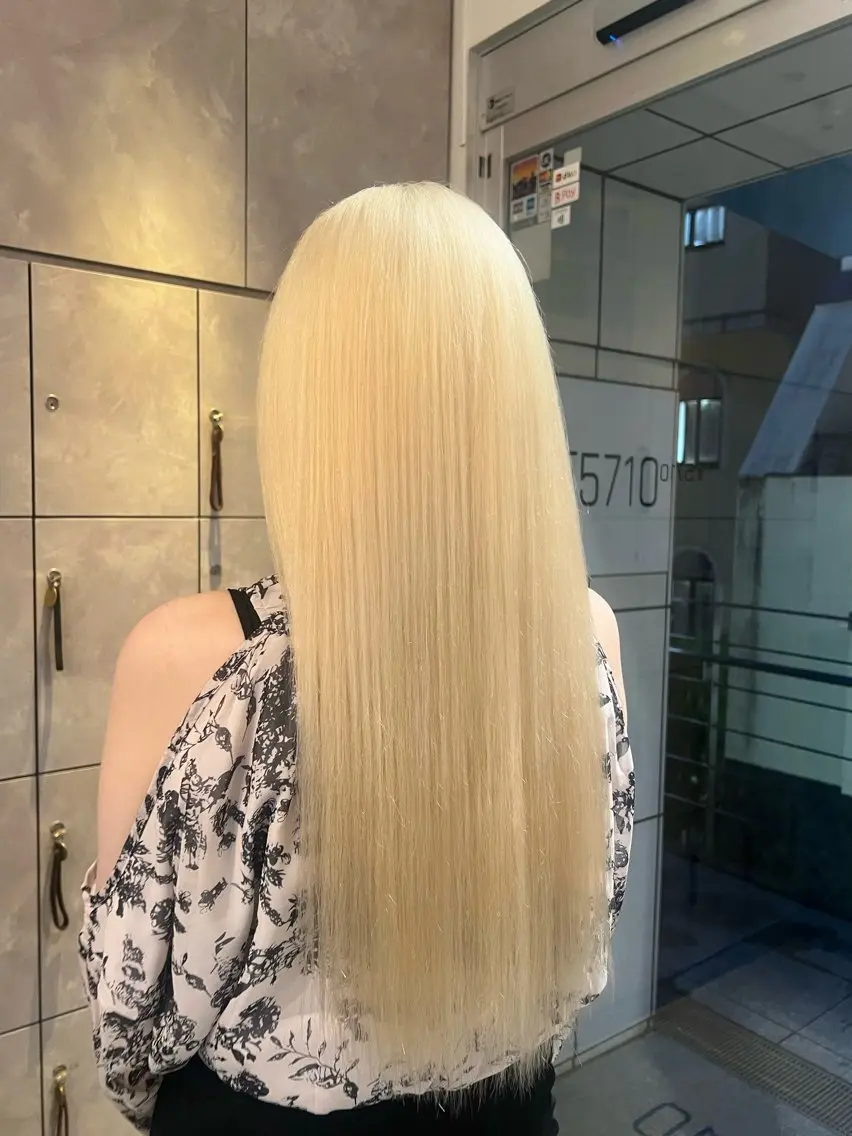 ロング カラー 🎀ハイトーン・艶 カラー HANA🎀のヘアスタイル