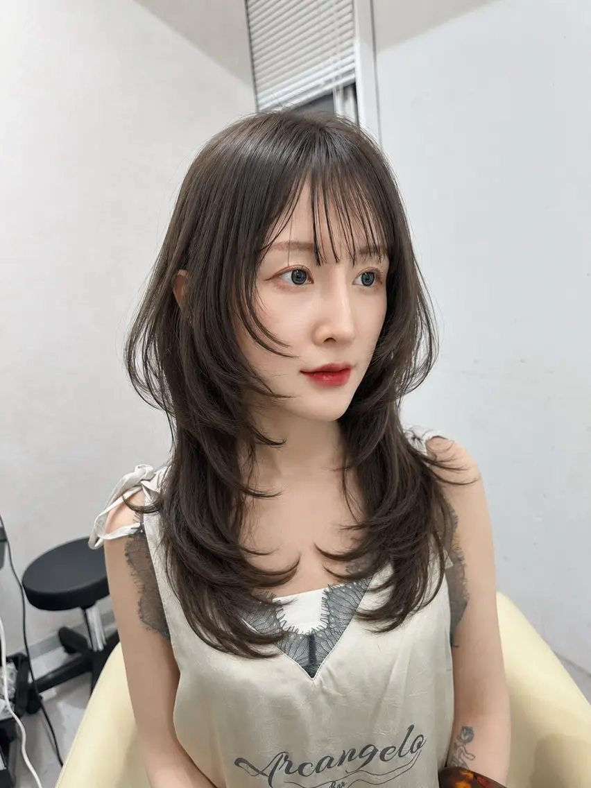 ロング カラー ブリーチ ケアカラー ブリーチなしカラー 髪質改善 韓国風ヘア カット ヘアカラー トリートメント ヘアセット 韓国風レイヤーカラー ライムのヘアスタイル