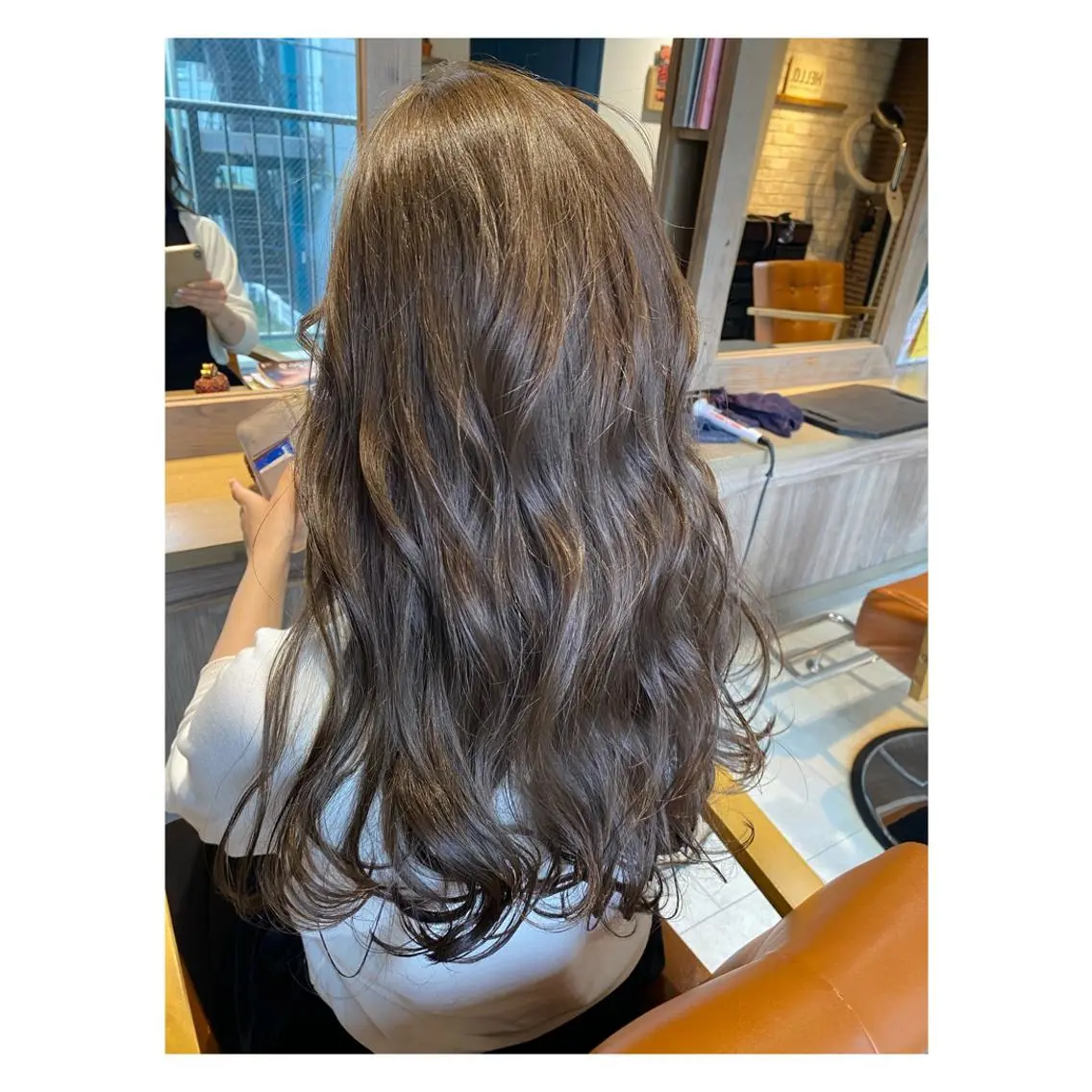 カラー グレージュ カット ヘアカラー トリートメント 🩵盛れる顔周りヘア EMI🩵のヘアスタイル