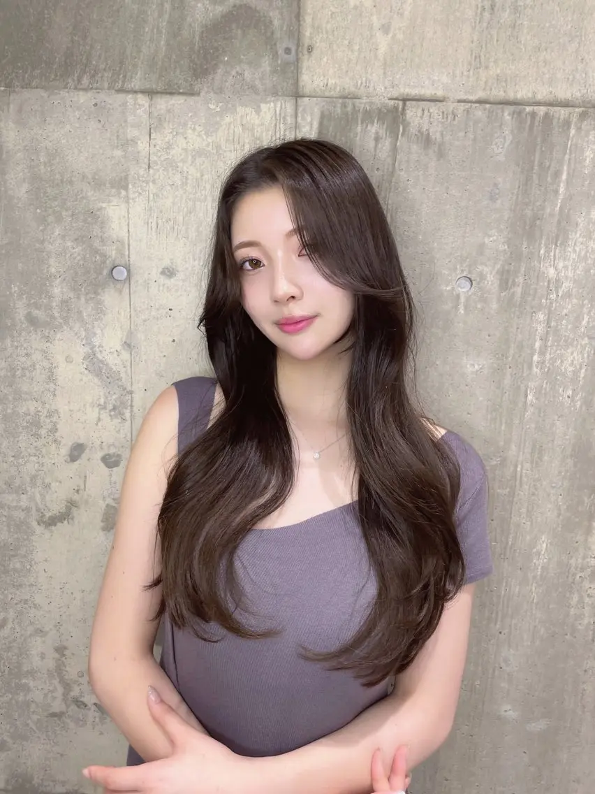 ロング カラー グレージュ オリーブグレージュ オリーブグレー 韓国風ヘア レイヤーカット カット ヘアカラー トリートメント 寺島 圭人のヘアスタイル