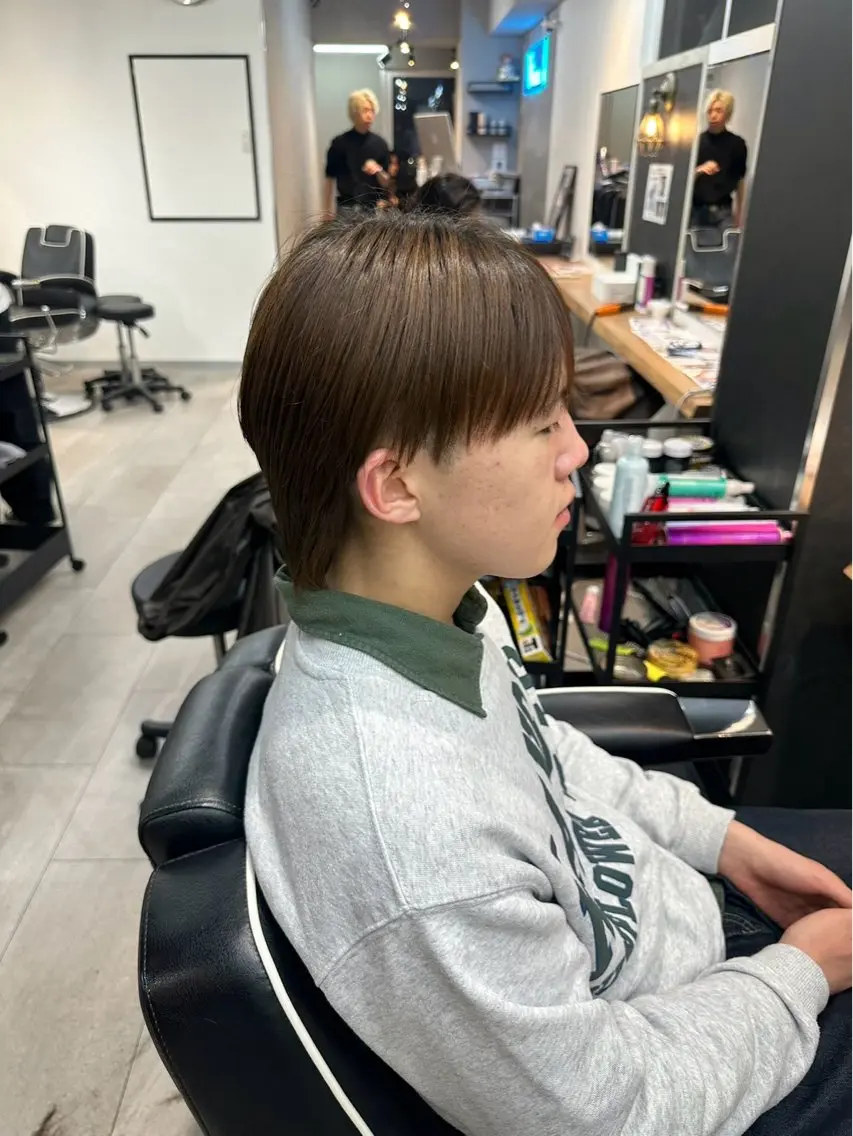 カラー メンズ ブラウンカラー ナチュラルブラウン ヘアカラー コバヤシ カイトのヘアスタイル