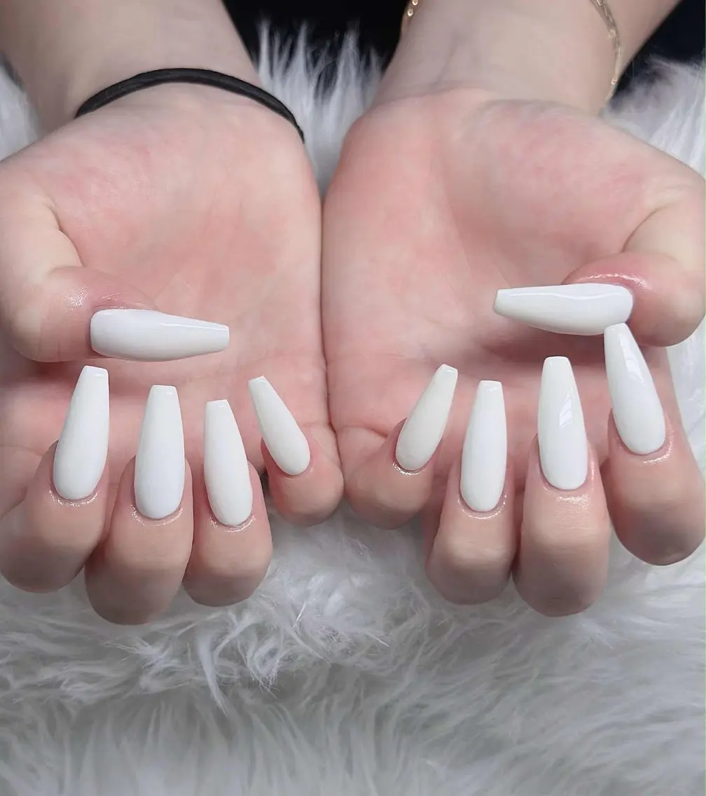ネイル オーロラネイル フレンチネイル ジェルネイル ハロウィン キラキラネイル ハンドネイル H.baby Nail Salonのネイルデザイン