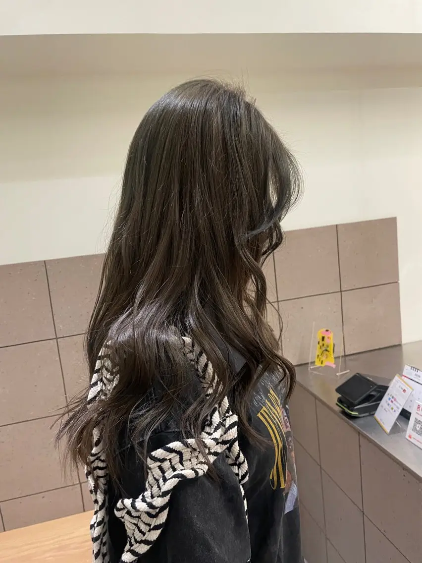 ロング カラー ヘアカラー JURI /HUIのヘアスタイル