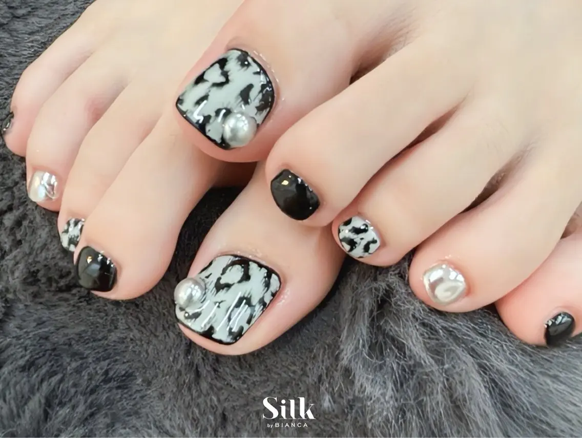ネイル 𝐒𝐢𝐥𝐤 🎀𝐚𝐧𝐧𝐚のネイルデザイン