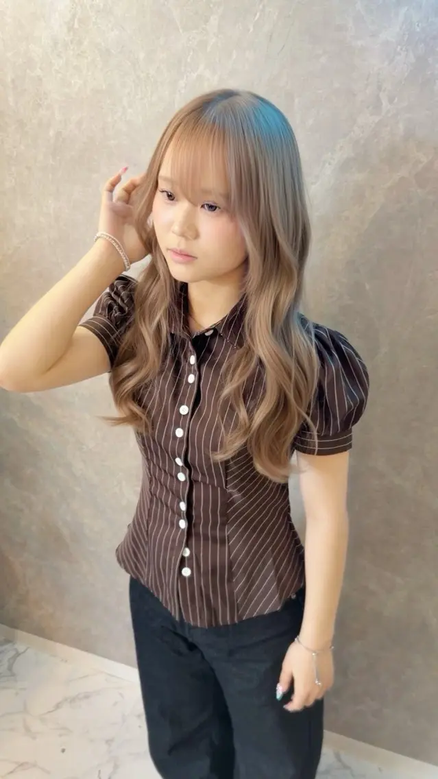 ロング カラー ブリーチ ケアブリーチ ハイトーンカラー 似合わせカット ヘアカラー トリートメント ブリーチの神 KYONのその他イメージ