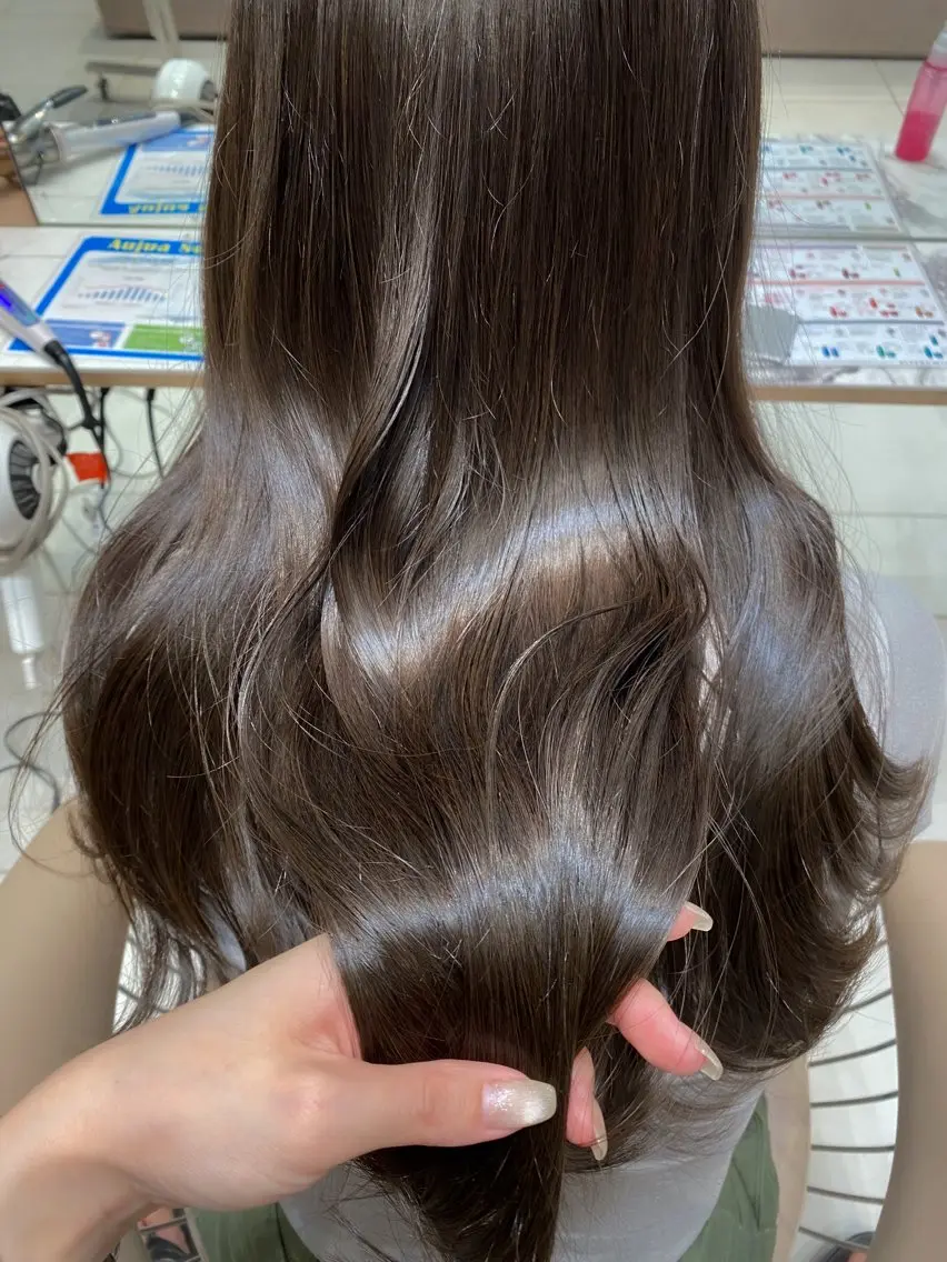 ロング カラー 玉城 琴音のヘアスタイル