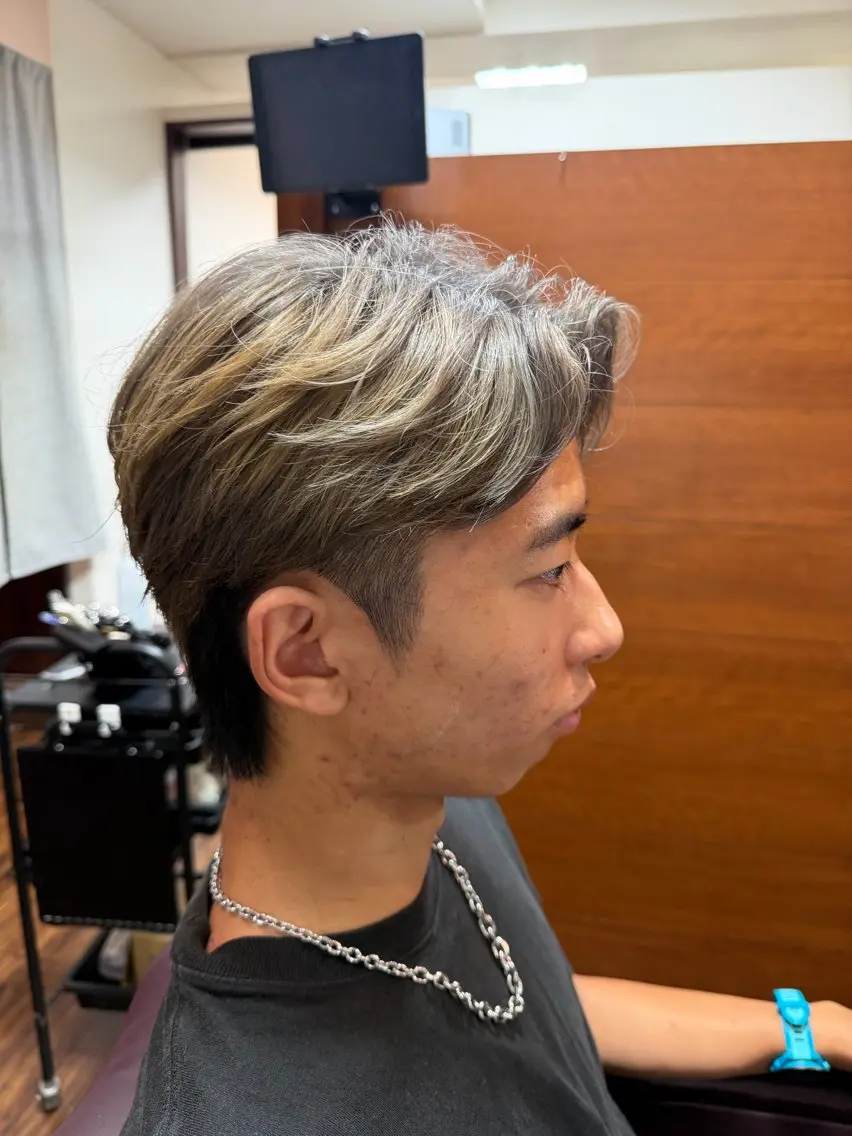 ショート メンズ 糸山 仁のヘアスタイル