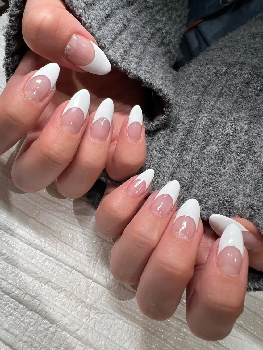 ネイル フレンチネイル イエティ .のネイルデザイン