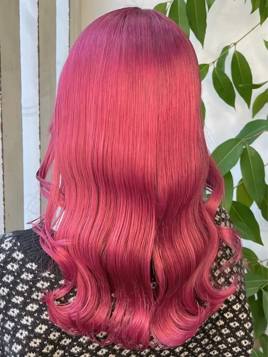 ロング カラー ヘアカラー トリートメント UNBLEACH ブリーチカラーのヘアスタイル