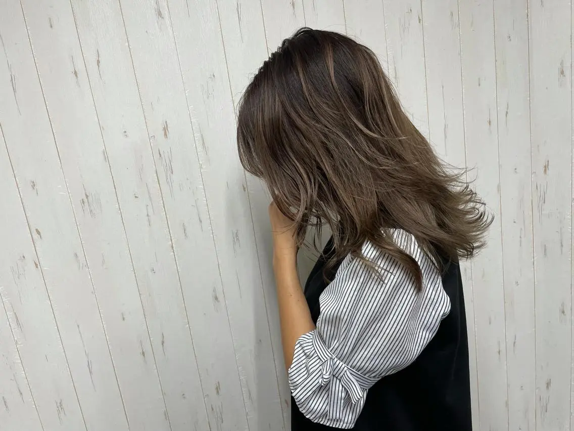 セミロング カラー カット ヘアカラー AN'TIA小作代表 ⭐︎kazuma⭐︎のヘアスタイル
