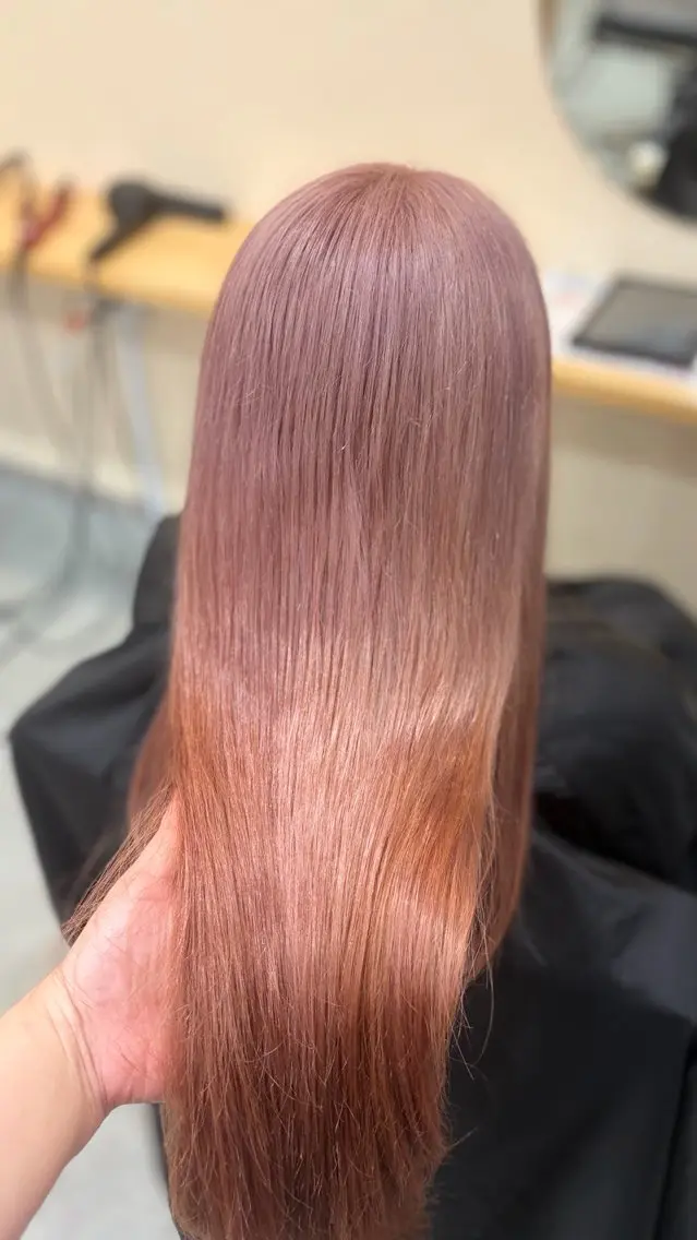 ロング カラー ヘアカラー トリートメント 🎀透明感カラー /ケアブリーチ🎀のヘアスタイル