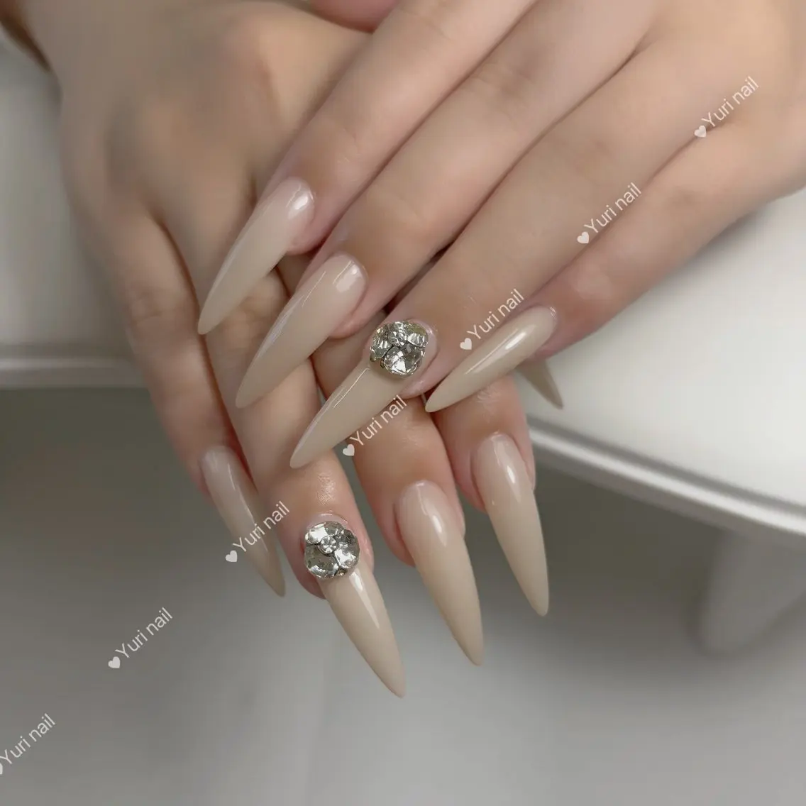 ネイル アートネイル 長さ出し フラッシュネイル ジェルネイル 韓国ネイル ハンドネイル ハンドケア Yuri.nail studioのネイルデザイン