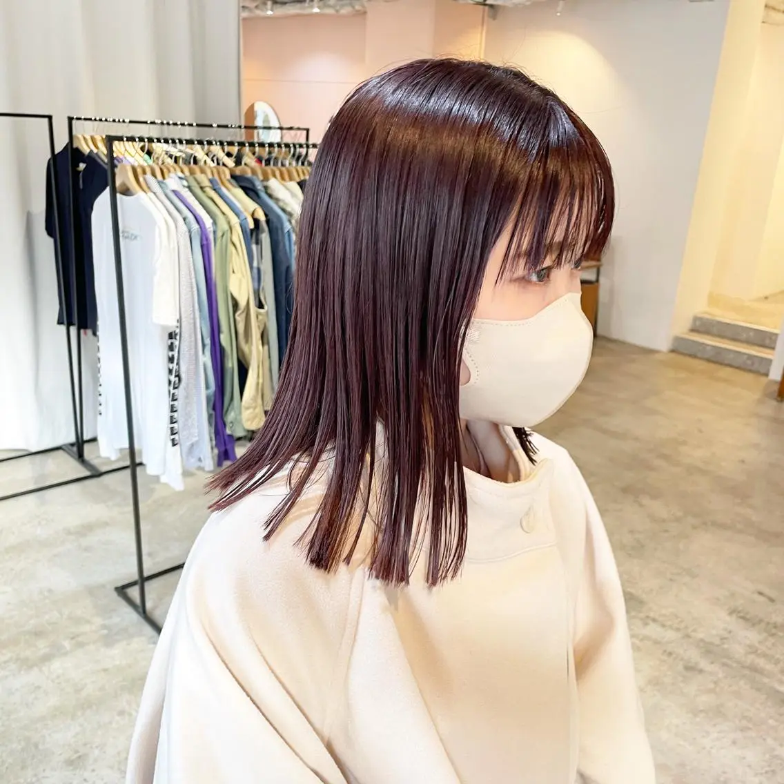ミディアム カラー ブリーチ ブリーチなしカラー ピンクカラー ボブ 切りっぱなしロブ カット ヘアカラー トリートメント Takuma Suzuki中目黒のヘアスタイル