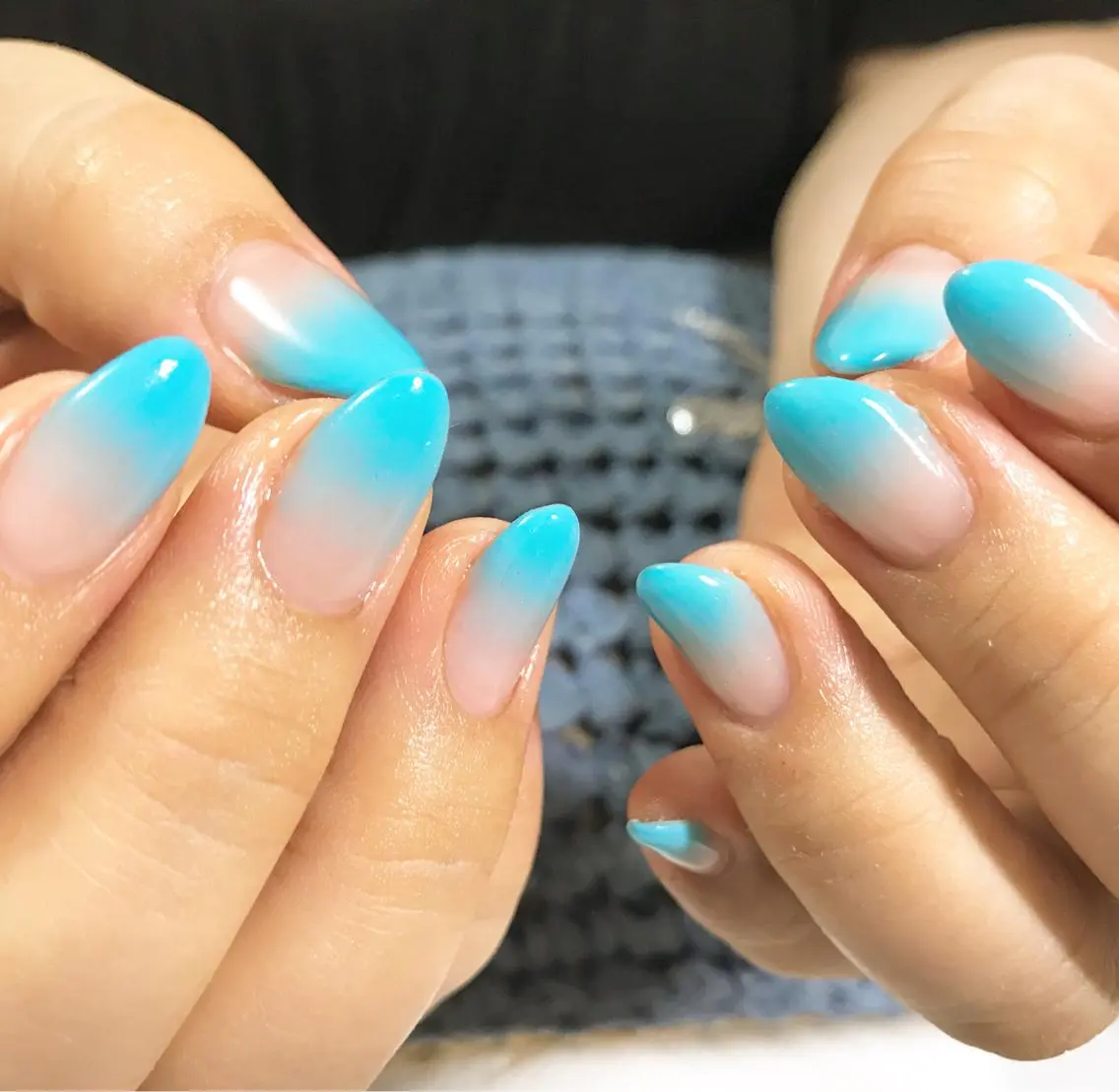 ネイル ブルー フットネイル グラデーション ワンカラーネイル シンプルネイル nail fufla ♡yamane♡のネイルデザイン