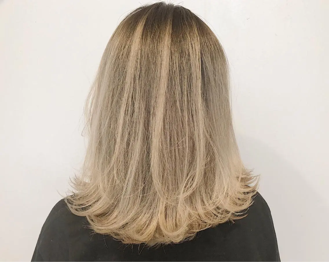 ミディアム カラー VIRETTA 【ヴィレッタ】のヘアスタイル