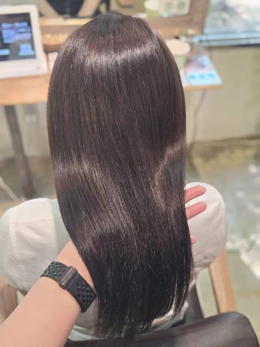 セミロング 谷岡 沙也佳のヘアスタイル
