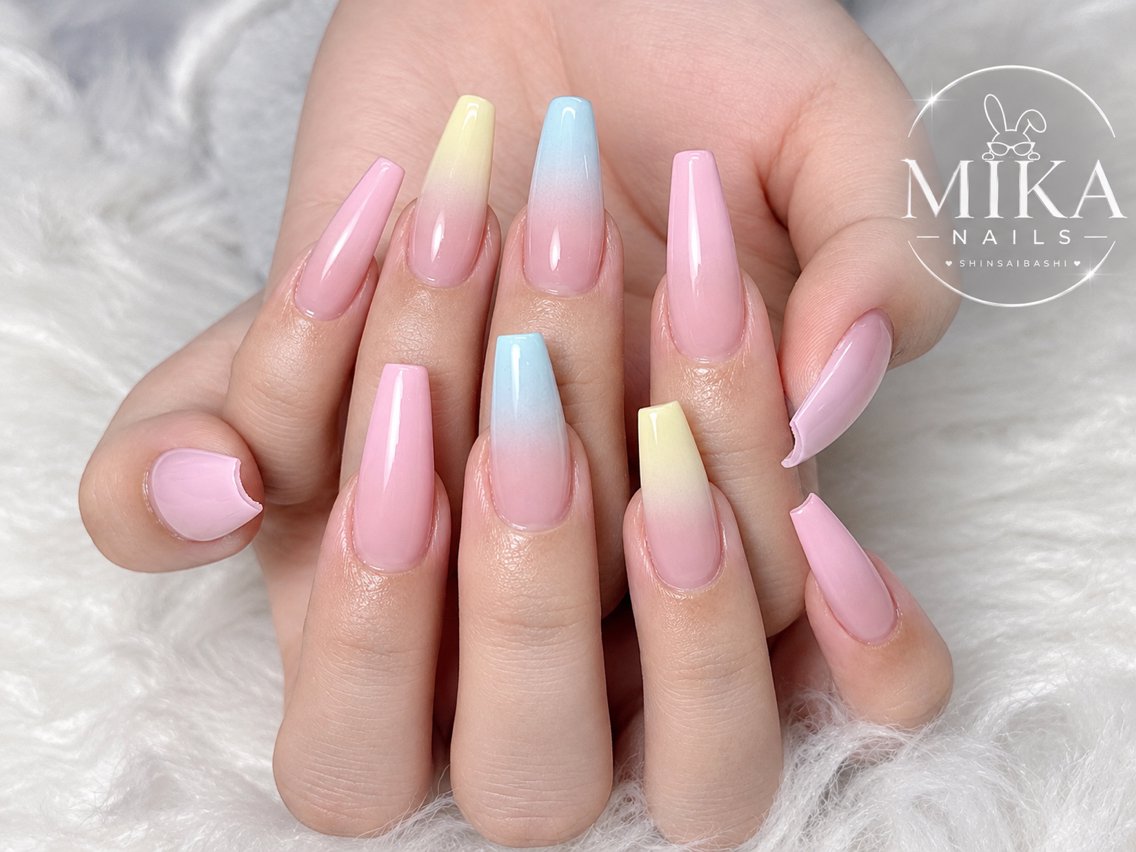 ネイル アートネイル チークネイル ドット フットネイル フレンチネイル ハンドネイル 🌷Luna Mika🌷のネイルデザイン