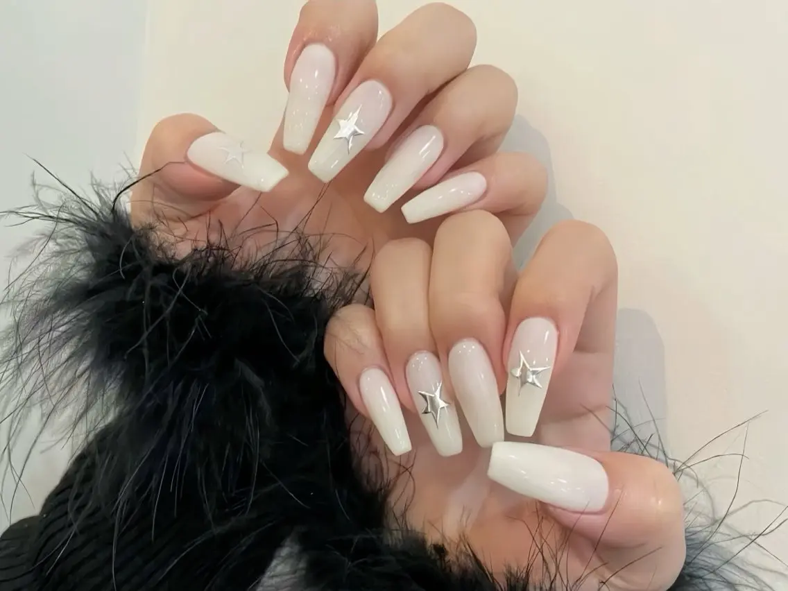 ネイル アートネイル ガーリー 韓国ネイル 持ち込み ニュアンスネイル Rin Nail 新大久保店のネイルデザイン