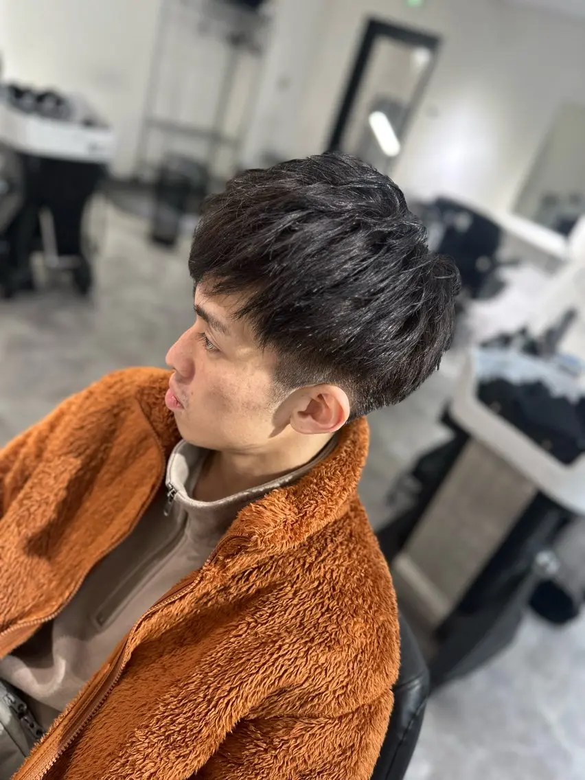 ショート メンズ センターパート フェードカット メンズパーマ メンズツイストパーマ ツーブロック メンズ特化/パーマ /透明感カラー/ノセのヘアスタイル