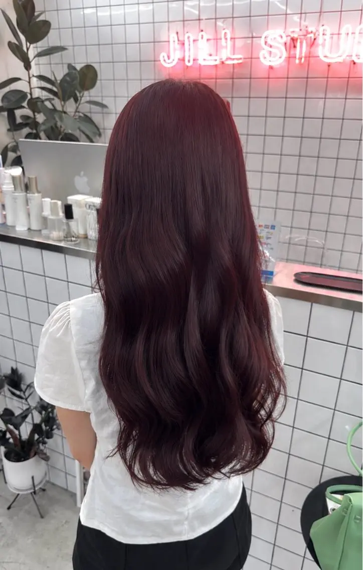 ロング カラー ブリーチ ダブルカラー レッドカラー ヘアカラー 🩵しの🩵 JILLSTUDIOのヘアスタイル