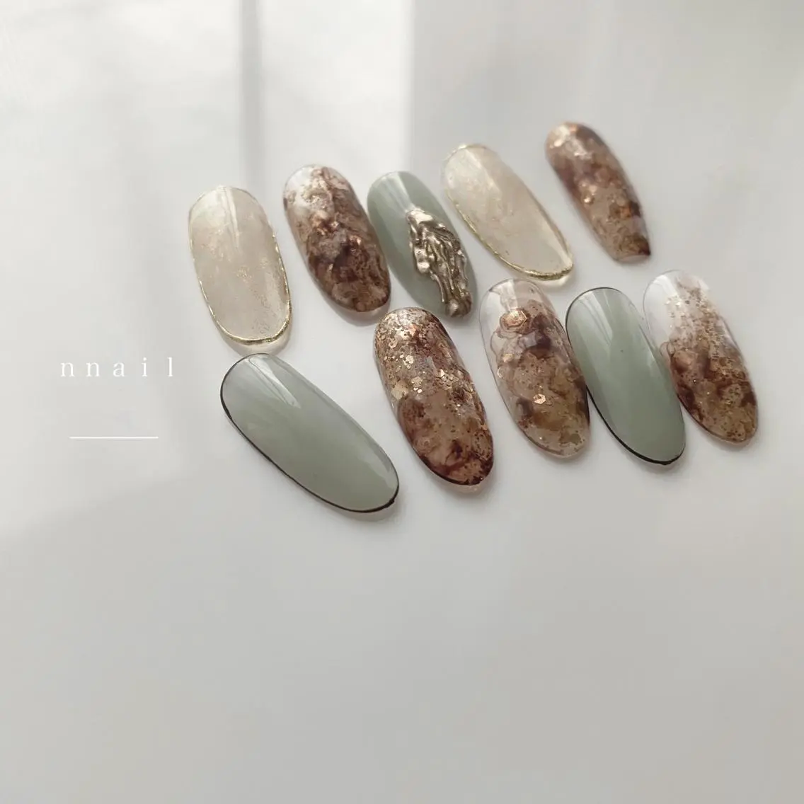 ネイル Locèlon .のネイルデザイン