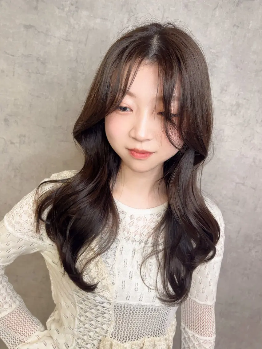 セミロング KAEDE🎀 縮毛矯正＆パーマ特化のヘアスタイル