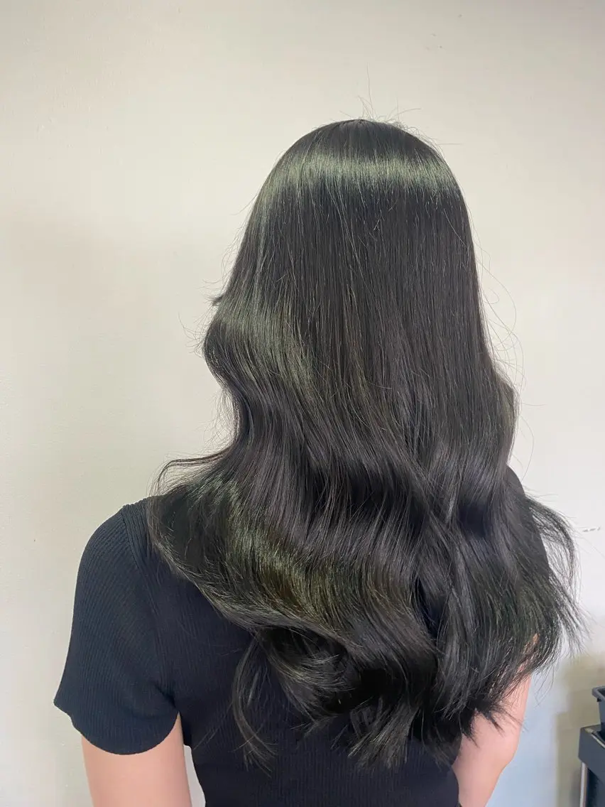 ロング カラー グレージュ オリーブグレージュ オリーブグレー ✴︎赤み除去カラー daichi✴︎のヘアスタイル
