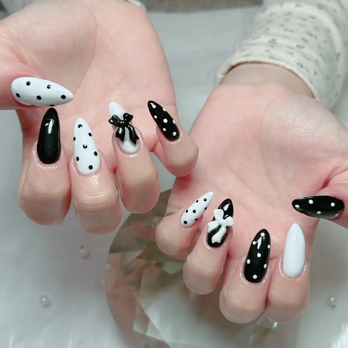 ネイル オーロラネイル キラキラネイル ラメ(グリッター) ロングネイル 春ネイル ハンドネイル Cute Tips nailのネイルデザイン