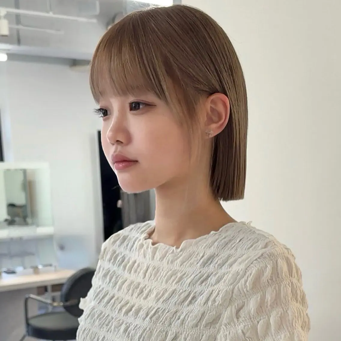 ショート ボブ 韓国風ヘア ヘアカラー トリートメント 🤍ハイトーン 🤍VIVIE🤍のヘアスタイル