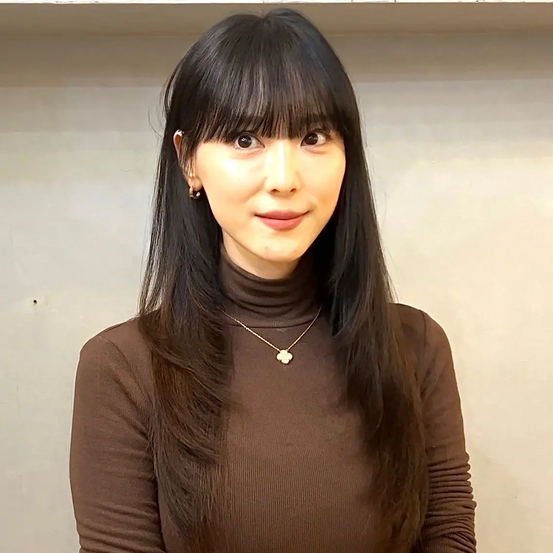 セミロング カラー ハイレイヤー レイヤーカット 新宿/レイヤー特化 韓国ヘア/海外ヘアのヘアスタイル