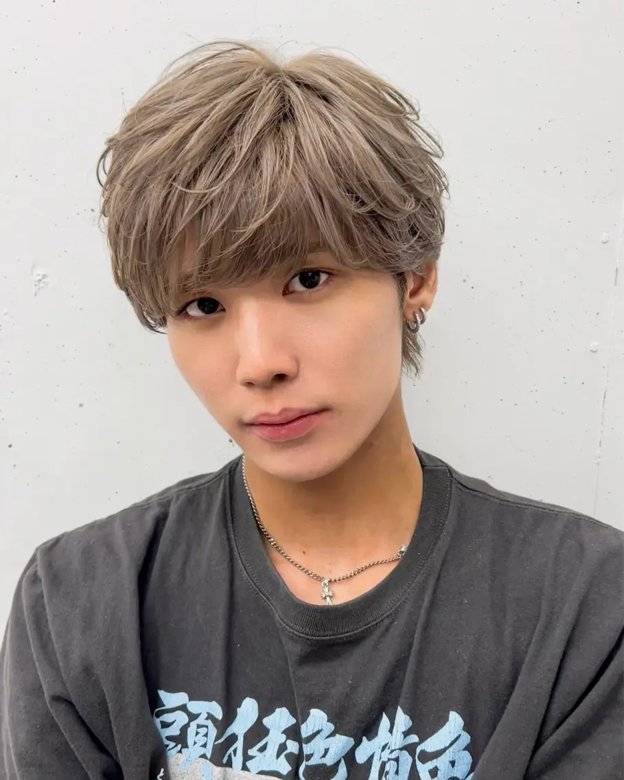 ミディアム カラー ベージュカラー ブリーチ 透明感カラー ダブルカラー グレージュ カット ヘアカラー トリートメント 🧃Kawakami kotomi🧃のヘアスタイル